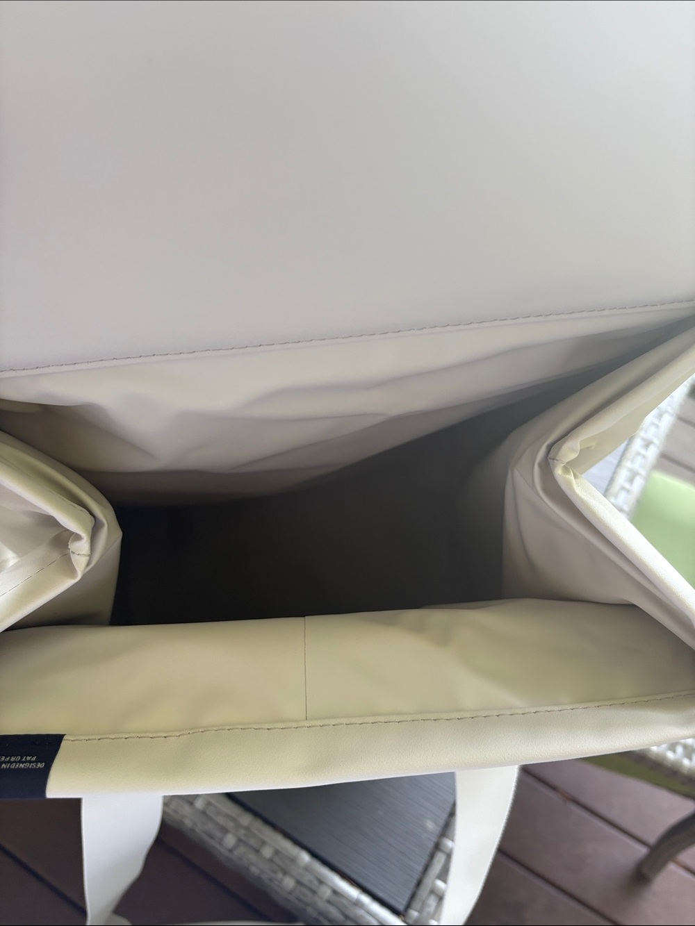 Yeti Day Tripper 14 L cooler Bag in Taupe perfect for summer on the go!! - Picture 8 of 10